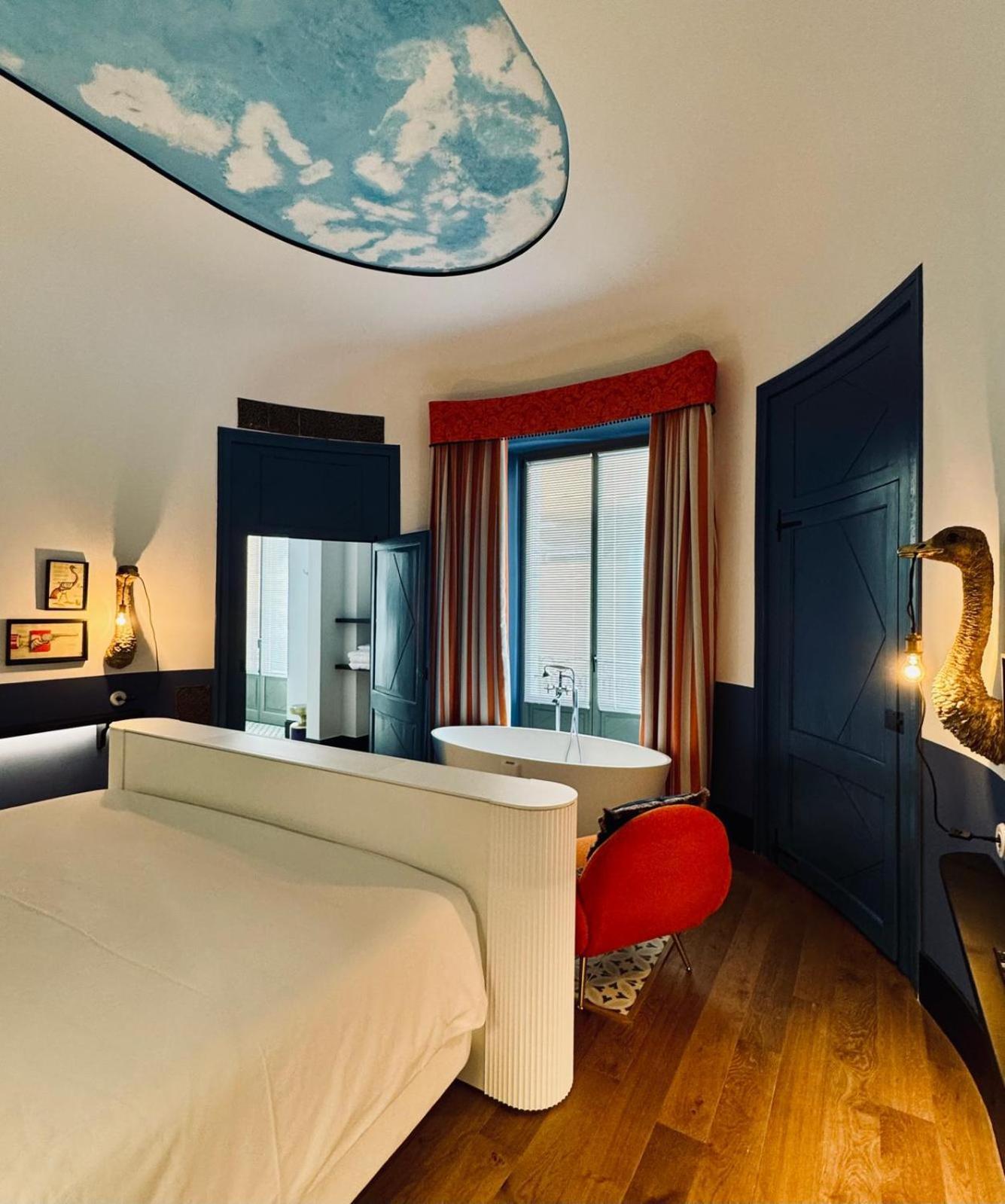 Hotel Divino & Apartments Figueres  Bagian luar foto